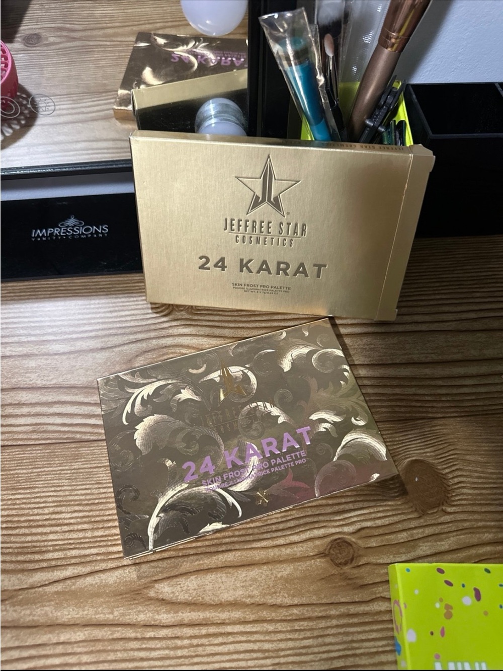 Jeffree Star 24 Karat Highlighter Palette - Gold